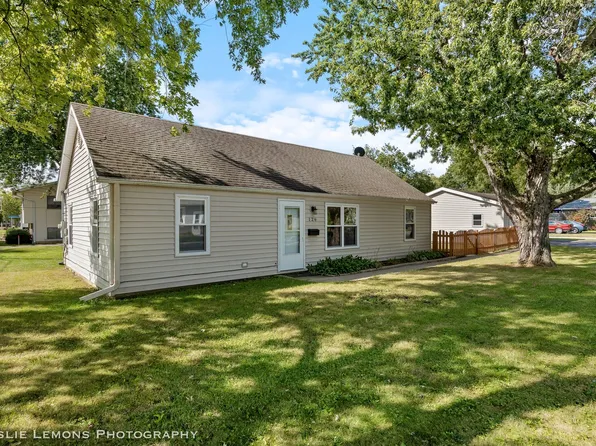 126 E Kerr St, Sycamore, IL 60178