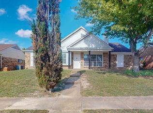 2215 Fitzhugh St, Lancaster, TX 75146