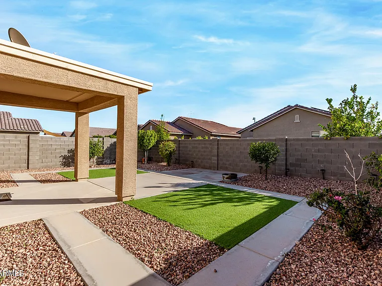 11603 W Calavar Rd — Photo 27