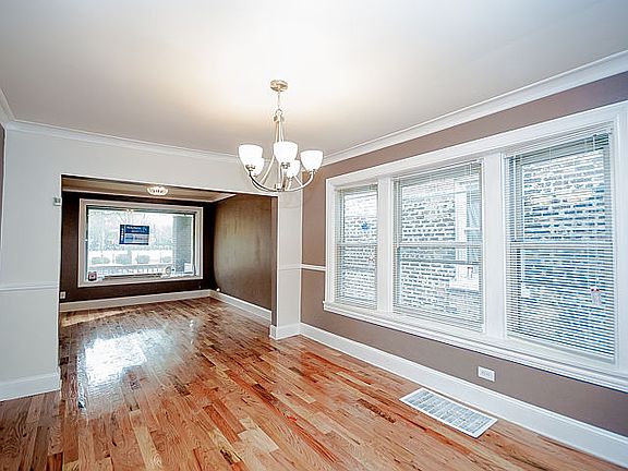 3rd image of 9148 S Greenwood Ave