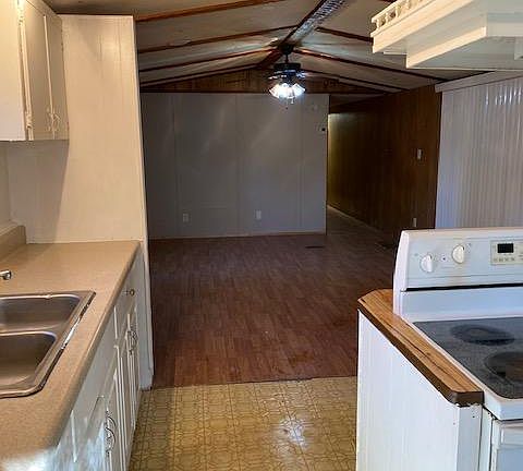 4th image of 5575 Holley Pines Ln