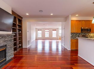 1736 Stuart Pointe Ln, Herndon, VA 20170