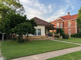 307 NE 2nd St #4, Bentonville, AR 72712