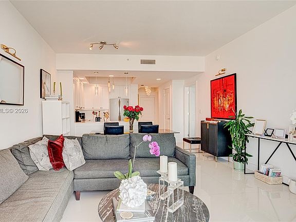 5th image of 315 NE 3rd Ave APT 1908