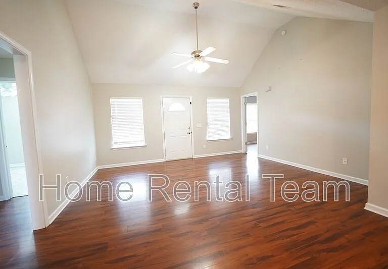 134 Mustang Dr — Photo 6