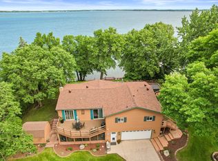 24295 Matson Point Trl, Pelican Rapids, MN 56572