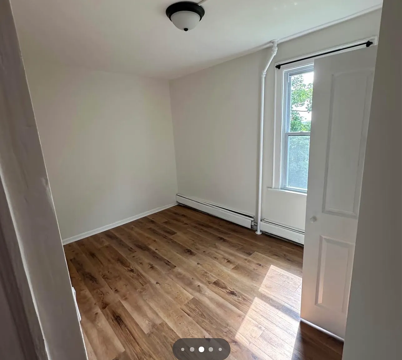 2 bed, 1354 sqft, $2,700 — Photo 4