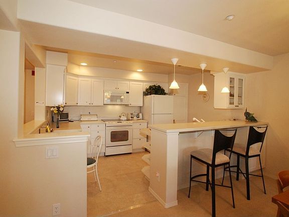 2nd image of 22425 SE Highland Ln Unit 205