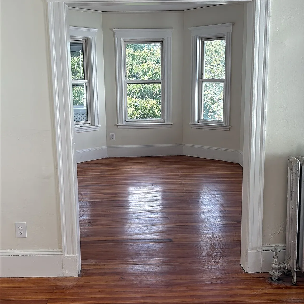 2 bed, 800 sqft, $3,400 — Photo 3