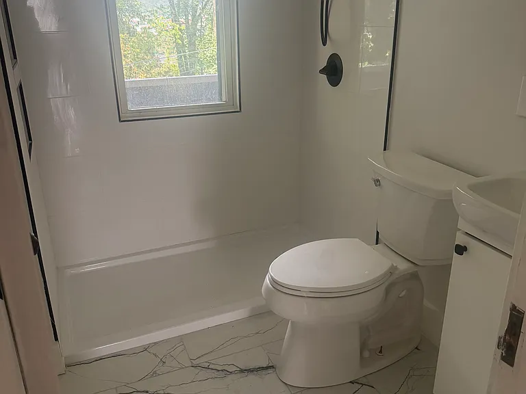 22 Browning St — Photo 18