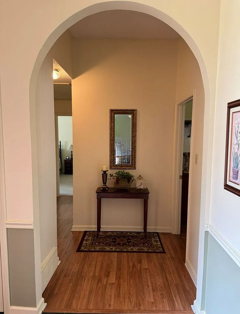 Beautiful One Story Collierville Home For Rent or Sale — Photo 2