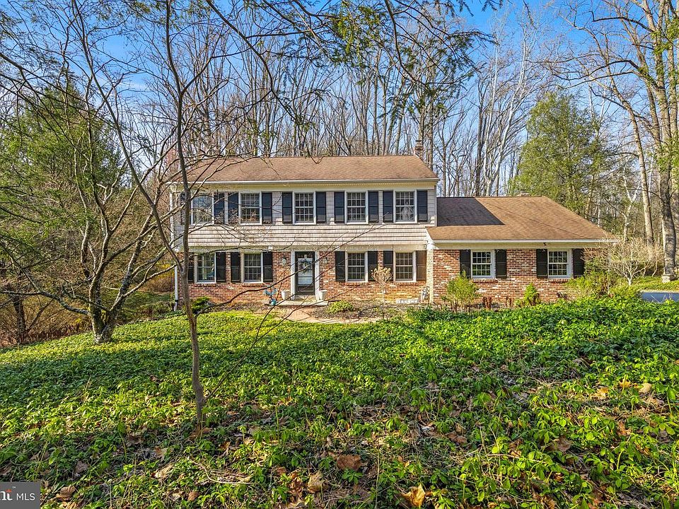 1st image of 60 Chapel Hill Rd