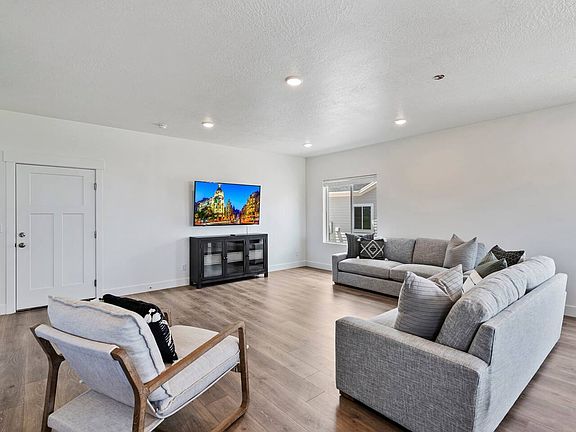 3rd image of 2249 S Beachcomber Ln