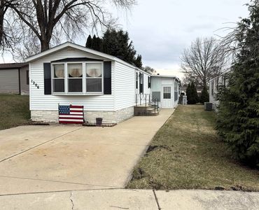 1206 Spring Cir, Belvidere, IL, 61008