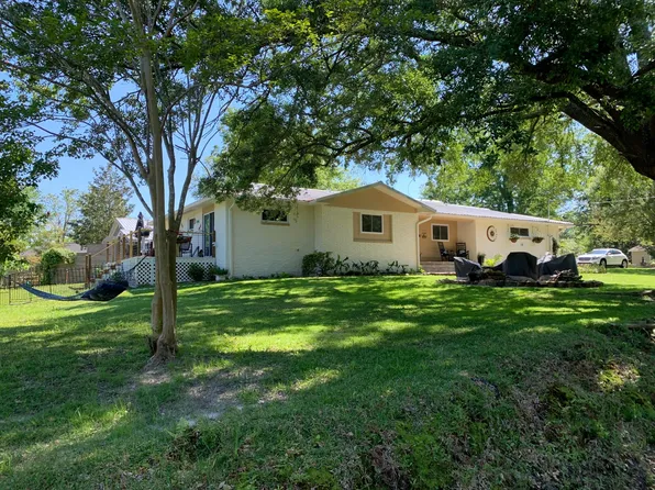 1802 Kensington St, Ocean Springs, MS 39564