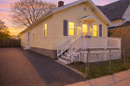 91 Weeger St Photo 1