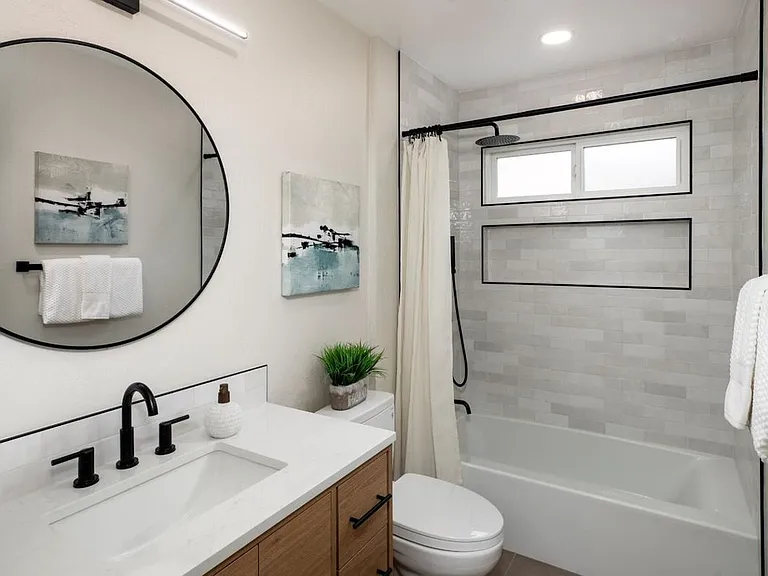 10531 Castine Ave — Photo 13