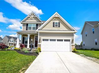 1087 Baywood Dr, Fairborn, OH 45324