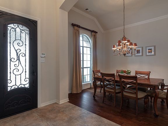 3_1912WoodwayDr-25.jpg