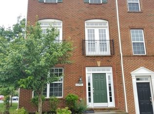 42731 Straloch Ter, Ashburn, VA 20147