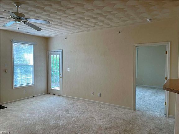 5th image of 2820 Majestic Oak Ct