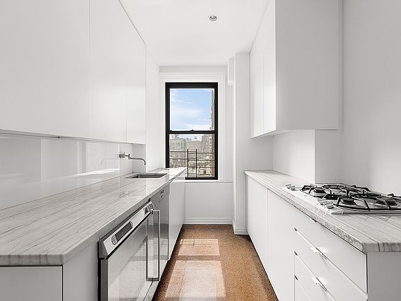 4th image of 328 W 86th St APT 10B