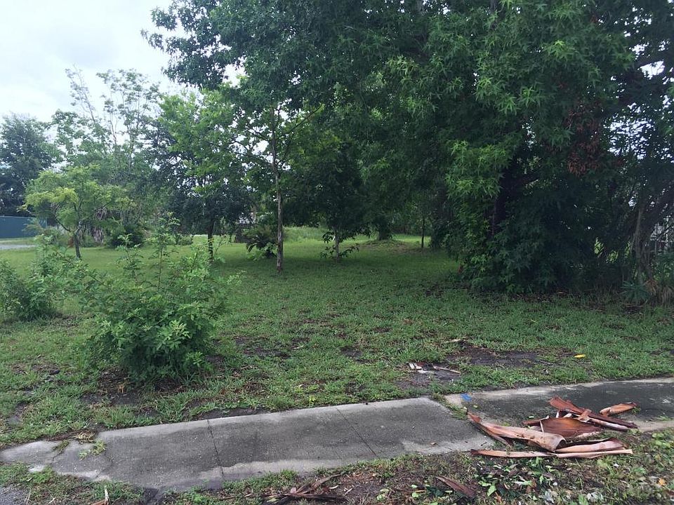 2nd image of 1150 Luther Dr