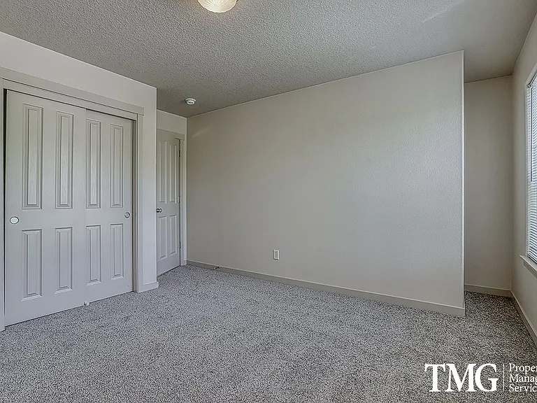 7419 NE 55th St — Photo 13