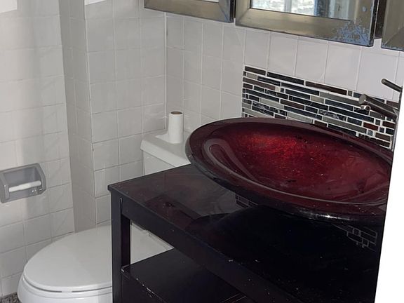4th image of 1647 N North Park Ave #2
