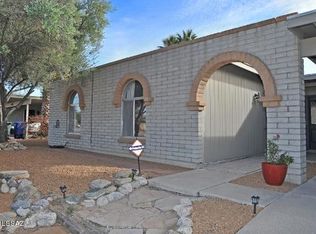 9422 E 5th St, Tucson, AZ 85710