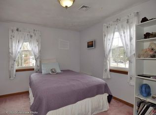 1 Arbutus Trl, Coventry, RI 02816