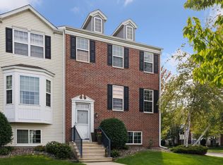 1551 Coneflower Ln, Shakopee, MN 55379