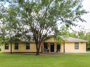 185 Gwendolyn Dr, Livingston, TX 77351
