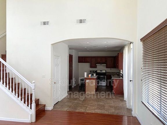 5th image of 43180 Bassano Dr