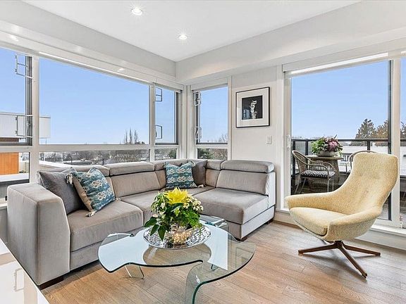 5th image of 7828 Granville St #Penthouse 11