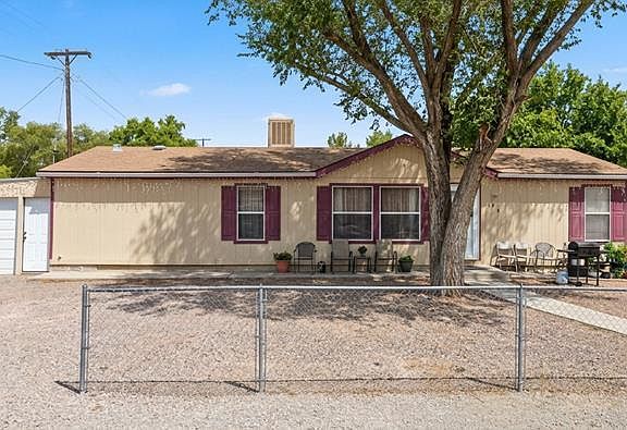 2nd image of 601 N Ln