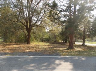 318 Bruce Ave, Defuniak Springs, FL 32435