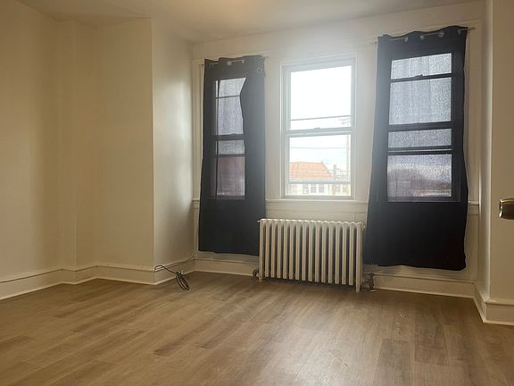 4th image of 302 Lewis Ave Floor 2