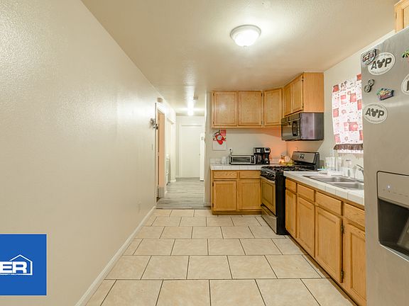 5th image of 10608 S Wilmington Ave