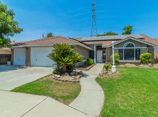 2153 Windsor Ave, Clovis, CA 93611