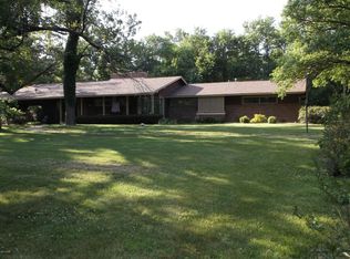 14 Deer Path Dr, Salem, IL 62881