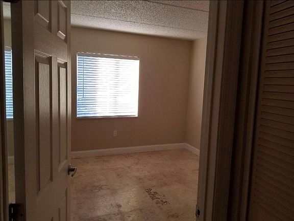1st bedroom