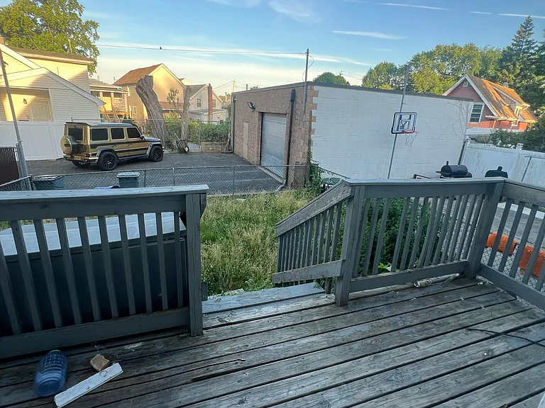 Heberton Ave — Photo 3