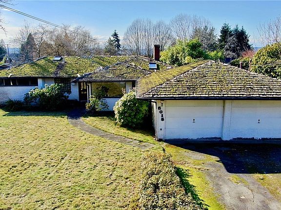 4th image of 6015 111th Ave NE