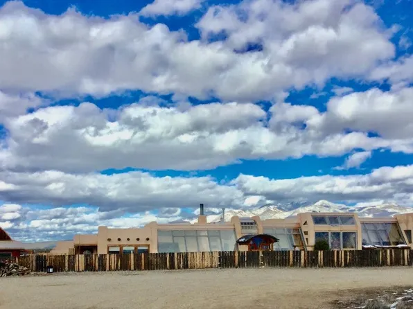 241 Tune Dr, El Prado, NM 87529