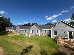 526 Jennings Brook Dr, Bennington, VT 05201