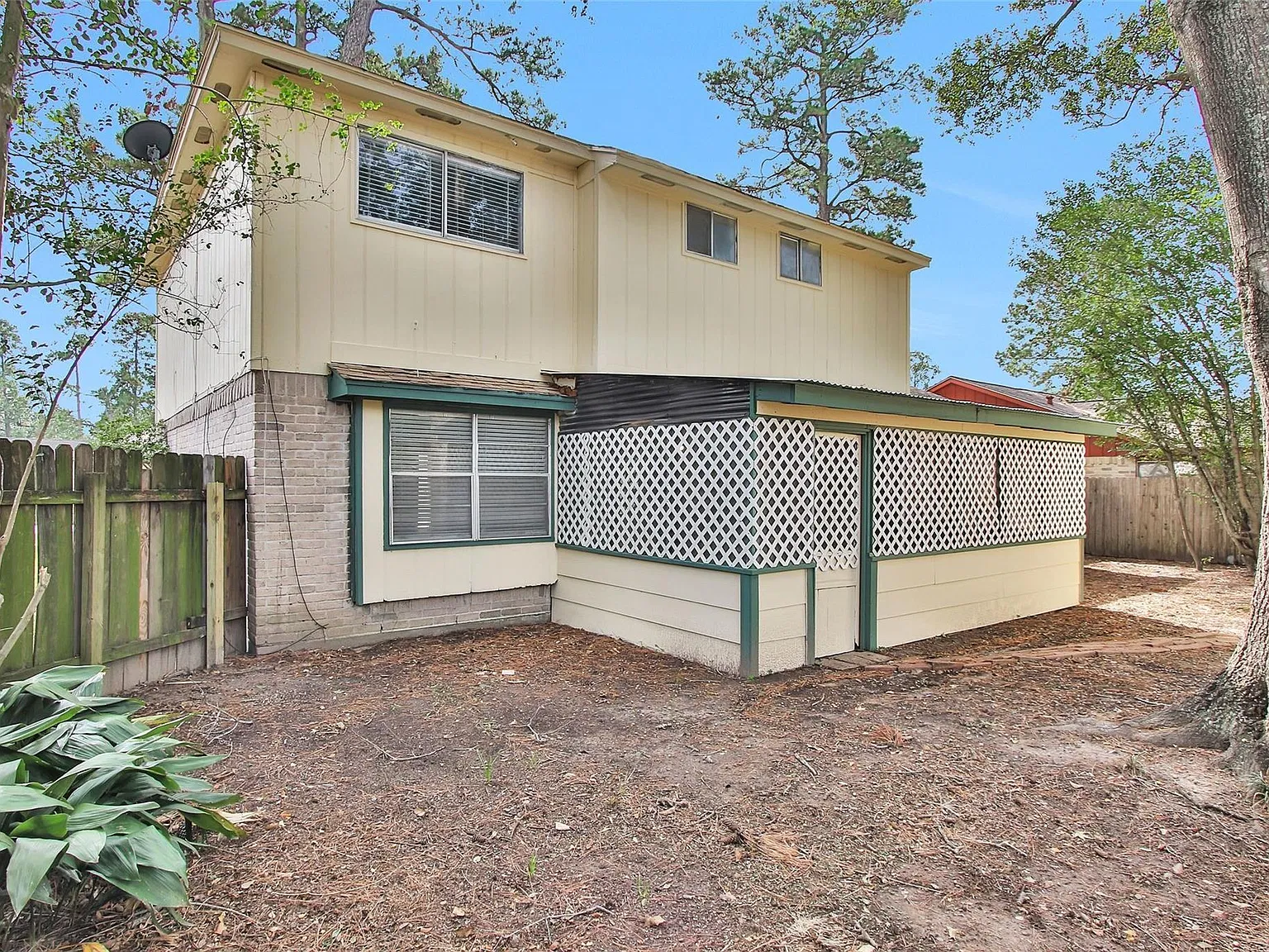 3 bed, 2.5 bath, 1880 sqft, $1,600 — Photo 3