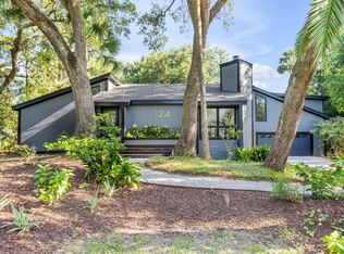 124 Sparrow Dr, Isle Of Palms, SC 29451