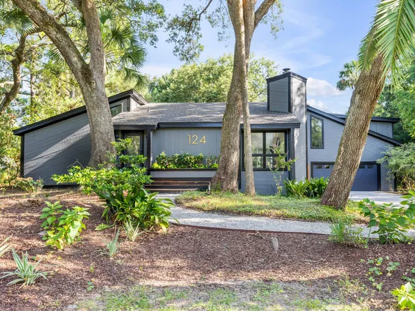124 Sparrow Dr, Isle Of Palms, SC 29451