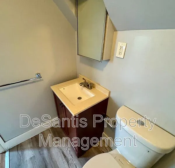 1810 Brownsville Rd #2 — Photo 48